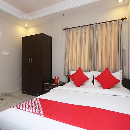 Oyo 19855 B S Guest House Jādabpur Zewnętrze zdjęcie